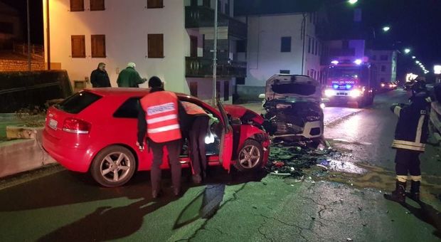 Auronzo, tre feriti in un drammatico scontro ad un bivio