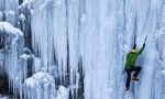Iceclimber austriaco muore dopo volo da cascata di ghiaccio