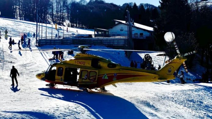 Cade dalla seggiovia: bimbo di 8 anni è grave
