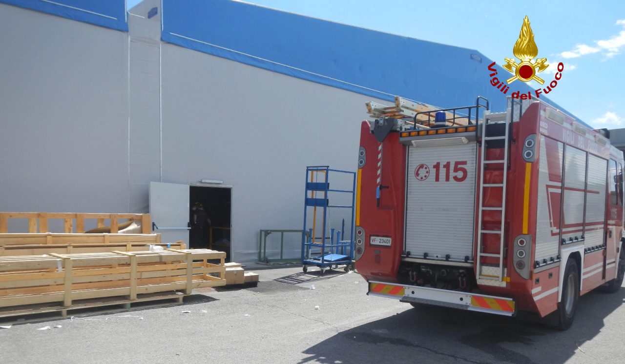 Scoppia un serbatoio: paura in località Costan