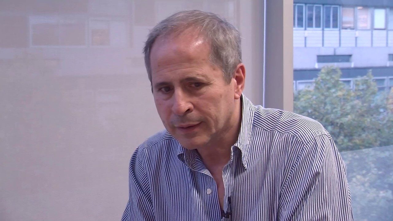 In Veneto esplode il caso Crisanti: “Vogliono riscrivere la storia”