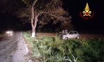 Perde il controllo dell'auto e si schianta contro un albero a Feltre: donna ferita