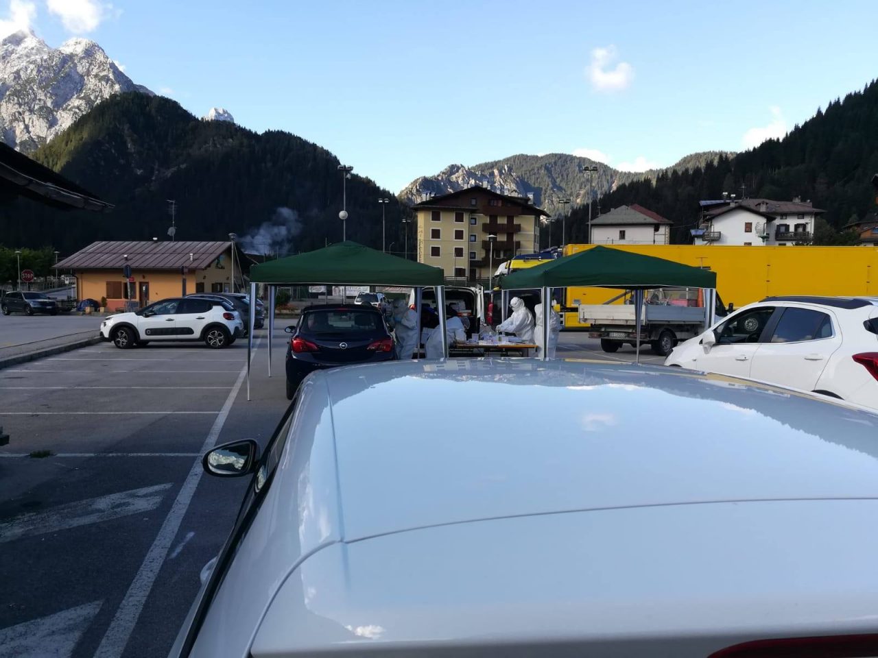 Focolaio Comelico, eseguiti 377 tamponi. Belluno: 18 positivi in un giorno