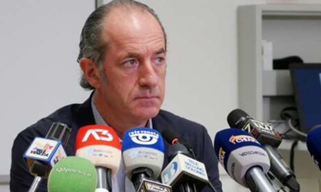 Caso tamponi ai veterinari, è polemica. Zaia: “Coinvolgerò anche dentisti e farmacisti”