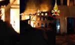Casa di contrada in fiamme a Feltre, Vigili del fuoco al lavoro tutta la notte - VIDEO