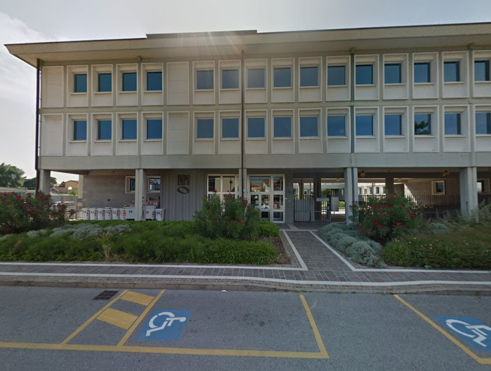 Resta tetraplegica per un errore medico a Feltre e deve lottare anche contro l’Inps