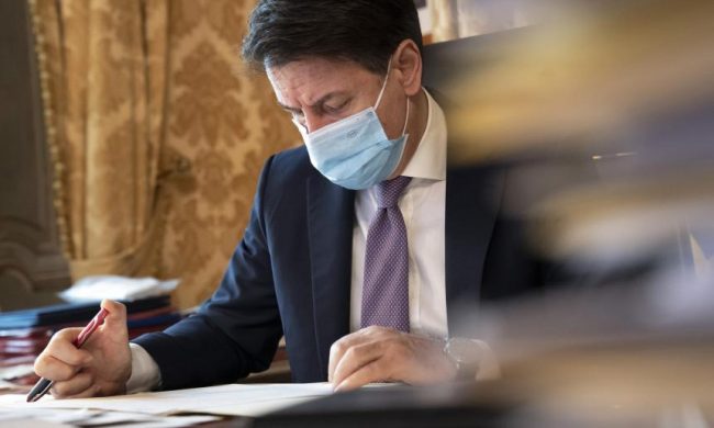 Nuovo Dpcm: dal 16 gennaio stop all’asporto dopo le 18. E’ de profundis per lo sci