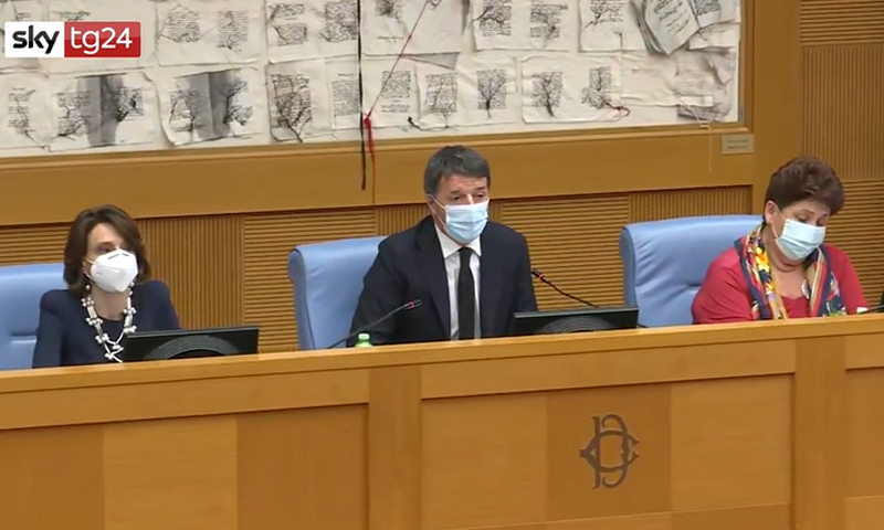 La crisi di governo mette a rischio ristori, cassa integrazione, blocco cartelle esattoriali e pure i vaccini