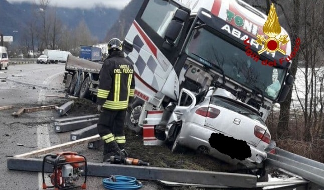 Frontale ad Arsiè, morto il 44enne Marco Bancher
