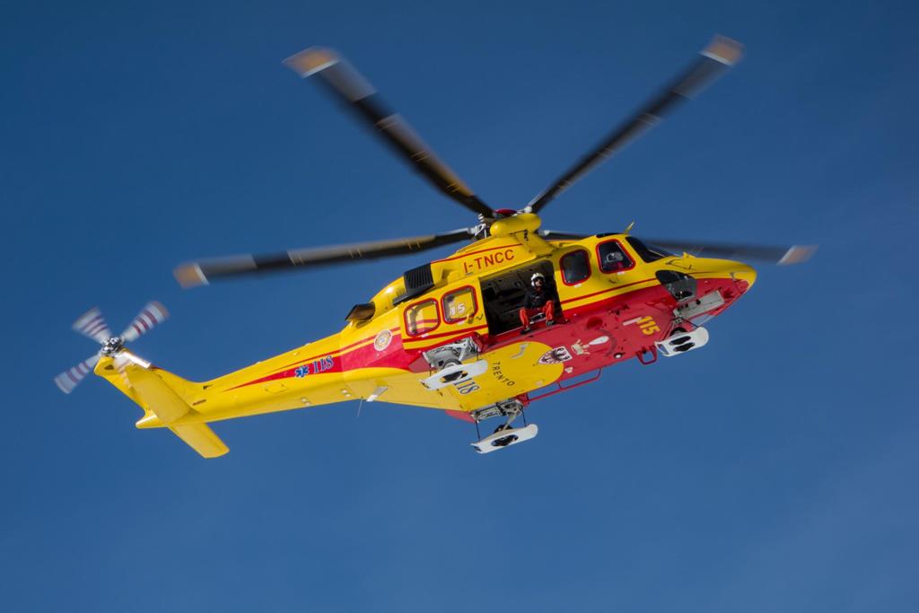 Falcade, rovinosa caduta in mountain bike: 45enne padovano in prognosi riservata