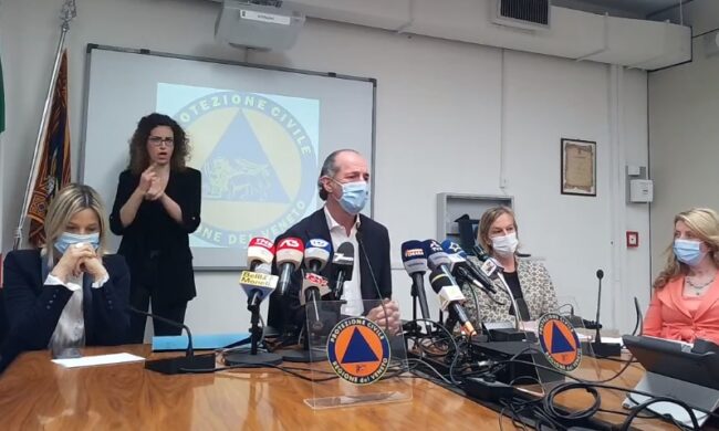 Zaia: “Variante indiana? Vaccini potrebbero essere meno efficaci” | +848 positivi Covid| Dati 27 aprile 2021