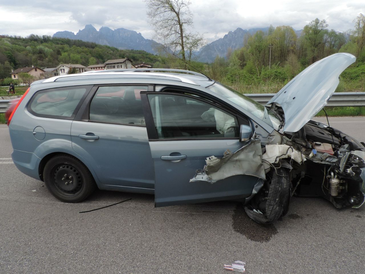 Incidente a Sedico: auto esce di strada, ferita una 37enne