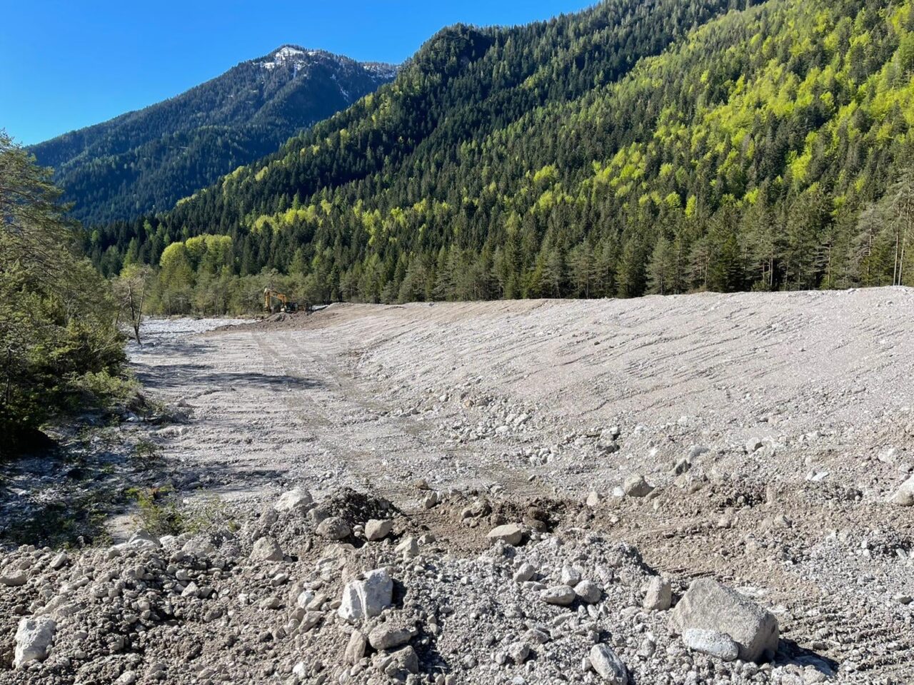 Calalzo di Cadore conclusi gli interventi in Praciadelan, Bottacin: “Aumenta la resilienza del territorio”