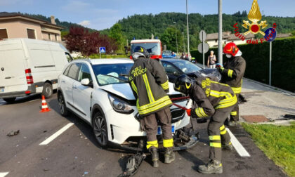 Incidente a Sedico: scontro frontale tra due auto, quattro feriti