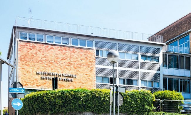 Ha un malore alla guida e investe una bambina di 10 anni: la piccola non ce l’ha fatta