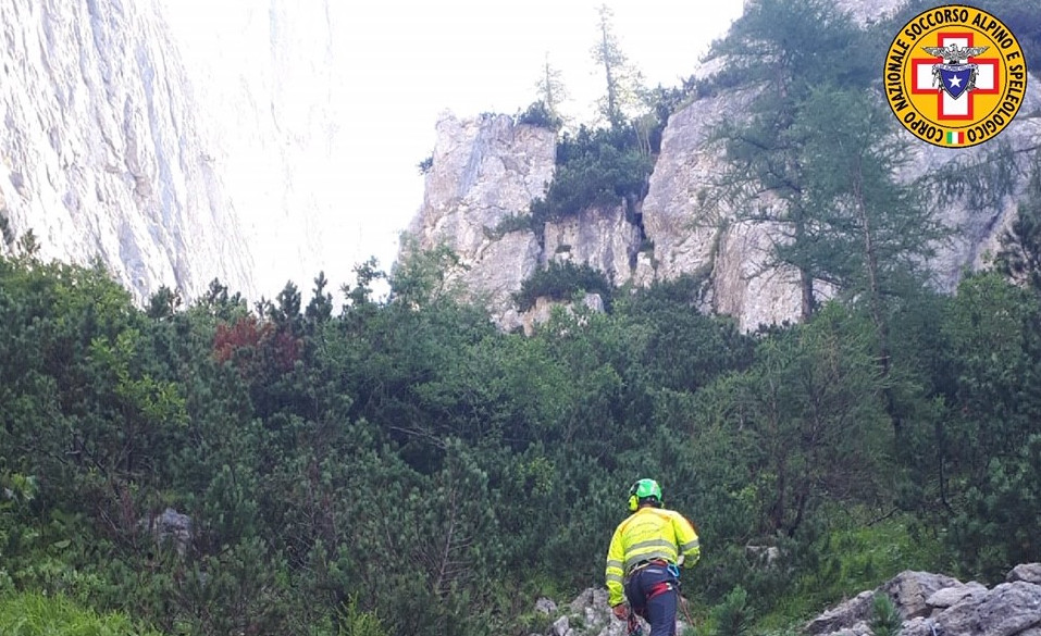 Basejumper si lancia dalla cima Framont: ritrovato morto in un canale sotto la parete