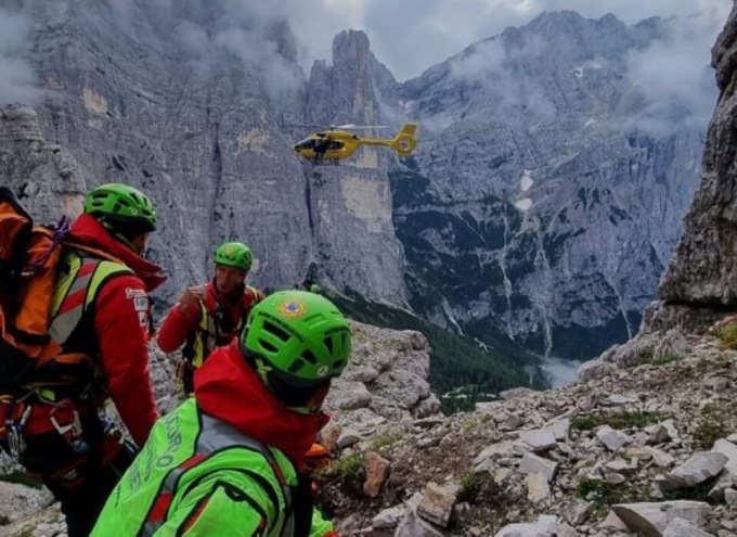 Sorpresi dal temporale sul Civetta, chiamano i soccorsi tardi e rischiano l’ipotermia