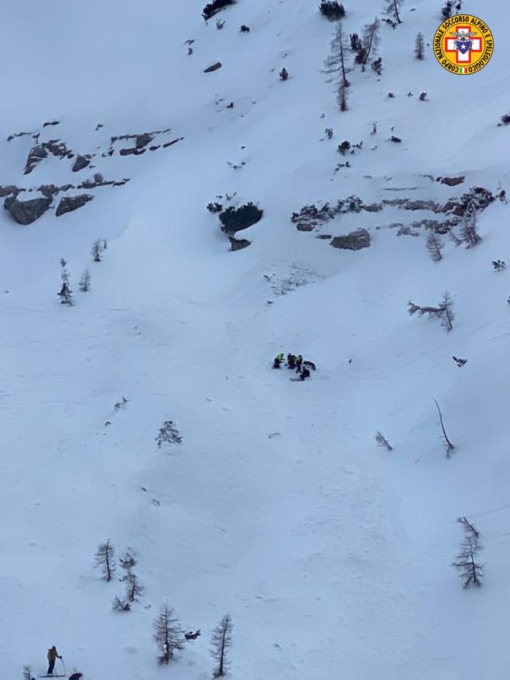 Scialpinista travolto da una valanga: vivo per miracolo