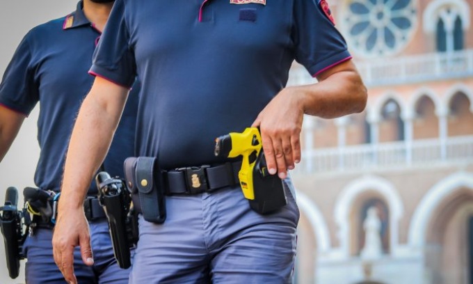 Sparite le offerte dei fedeli in Duomo: denunciati un casertano e un portoghese