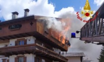 Incendio a Cortina: le foto della mansarda in legno divorata dalle fiamme