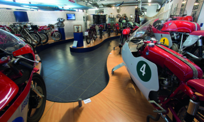 Tra moto ed elicotteri della Fondazione Agusta e il caffè del Museo Lavazza