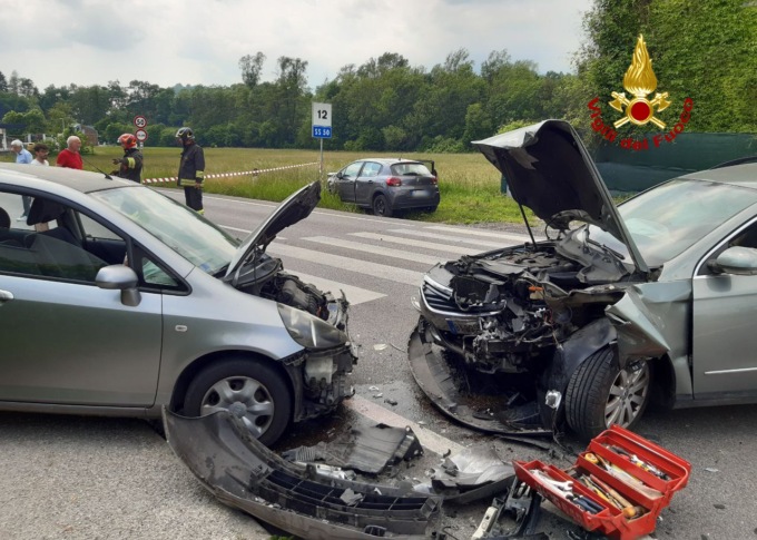 Incidente a Belluno: scontro tra 3 auto, ferite tre persone