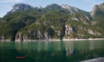 Il lago del Mis: per Legambiente e Touring Club è uno dei più belli d'Italia