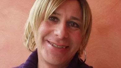 Camper divorato dalle fiamme, riconosciuto il cadavere: il corpo è della prof trans Cloe Bianco