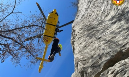 Tragedia in alta quota: alpinista precipita e muore sotto gli occhi della compagna di cordata