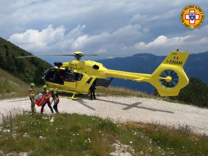 Fine settimana “nero” sulle montagne bellunesi, il Soccorso alpino: “Basta con gli alpinisti della domenica”