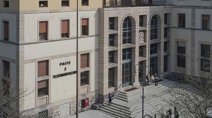 Belluno, iniziato il restauro delle facciate dell’edificio di piazza Castello