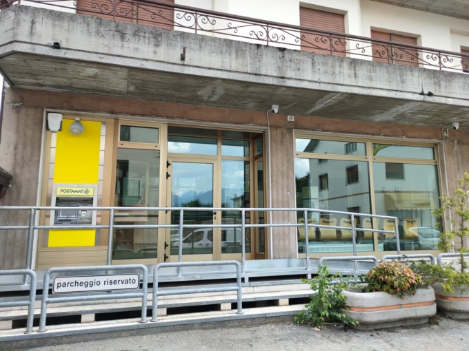 Abbattute le barriere architettoniche all’ufficio postale di Castion