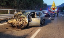 Tragico schianto in A27 direzione Belluno, morta una 49enne: gravissima un'altra donna