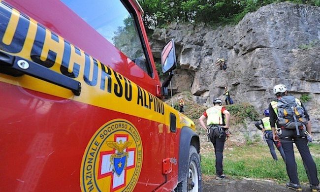 Rifugio Pian de Fontana, 32enne americana disidratata chiama i soccorsi