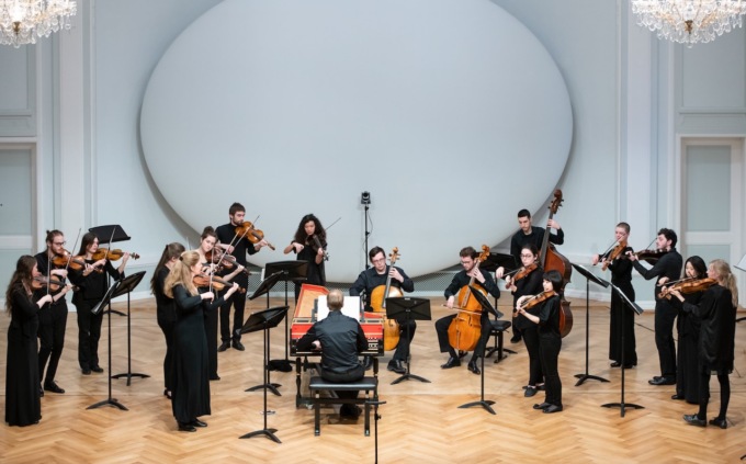 Mozart e Nardini: al Comunale arriva l’orchestra “Ad Astra” di Basilea