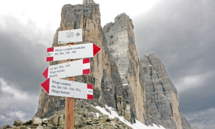 Lo strano caso dell'escursionista fantasma: ha un ginocchio ko e chiede aiuto ma quando arrivano i soccorritori lei è sparita