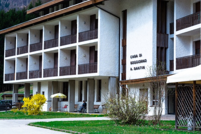 Premio fino a 500 euro ai dipendenti delle Rsa che segnaleranno nuove risorse
