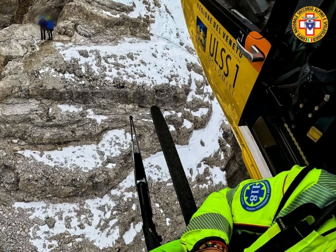 “Sfidano” la montagna senza le attrezzature idonee: due escursionisti salvati dai soccorritori