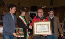 Oltre 50 anni nel Soccorso alpino di Feltre: premiato Giulio De Bortoli