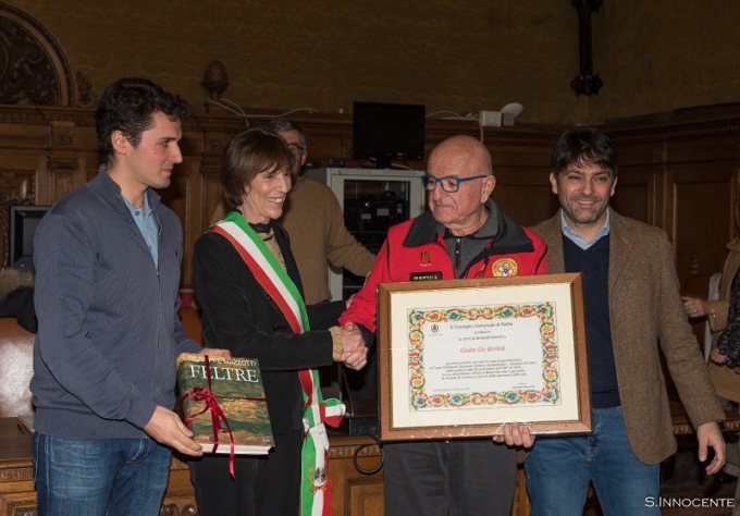 Oltre 50 anni nel Soccorso alpino di Feltre: premiato Giulio De Bortoli