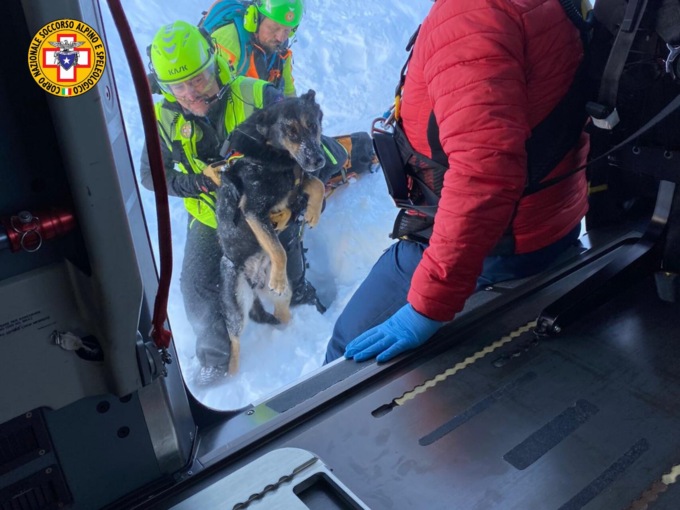 Valanga ad Auronzo: travolti tre scialpinisti a 2.400 metri di quota