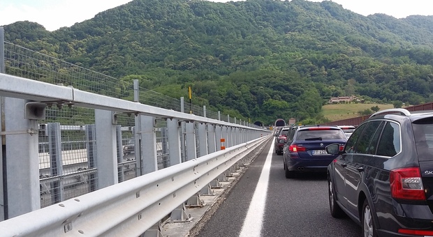 Il pedaggio sull’A27 aumenterà del 3% in sei mesi, preoccupa anche il caro-carburanti