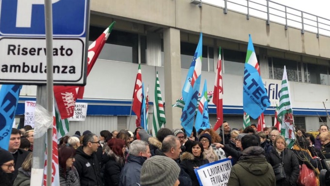 Chiusura Safilo a Longarone: il Pd porta il caso in Parlamento