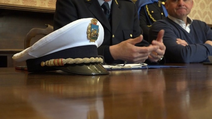 Polizia locale a scuola di autodifesa, il sindaco: “Necessario e urgente”