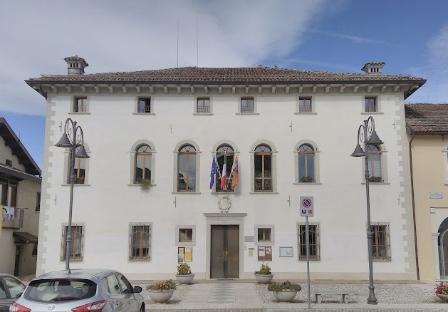 Il sindaco convoca il consiglio ma la minoranza diserta per “motivi di lavoro”