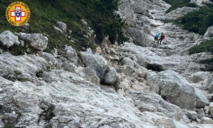 Perde l’orientamento durante il giro del Pelmo, 62enne veneziano bloccato a 2.100 metri