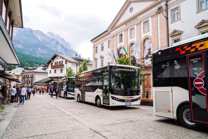 Mancano autisti, Dolomiti Bus fa guidare dipendenti amministrativi e meccanici
