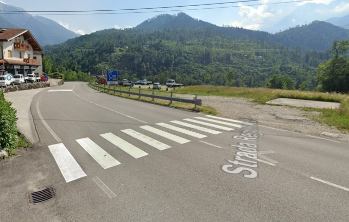 Incidente ad Agordo: “Sposto l’auto e torno”, ma scappa e lascia la donna a terra