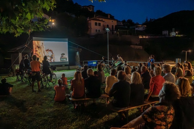 Film sotto le stelle a Cesiomaggiore… ma in sella alla bicicletta!
