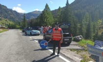 Auto sportive sui passi dolomitici, 37 infrazioni e 10 patenti ritirate